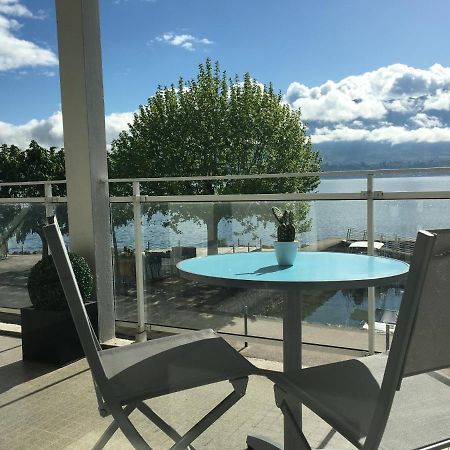 Pieds Dans L'Eau Au Lac Du Bourget Le Bourget-du-Lac Exteriér fotografie